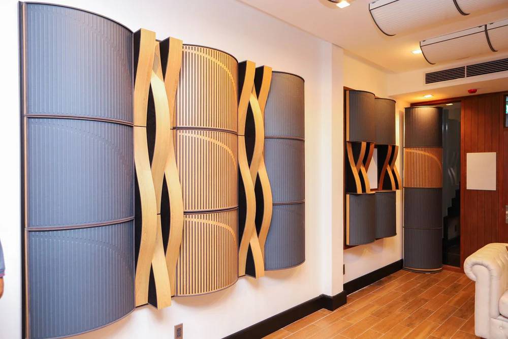 Vicoustic Cinema Round Ultra VMT Sound Absorber - B05524